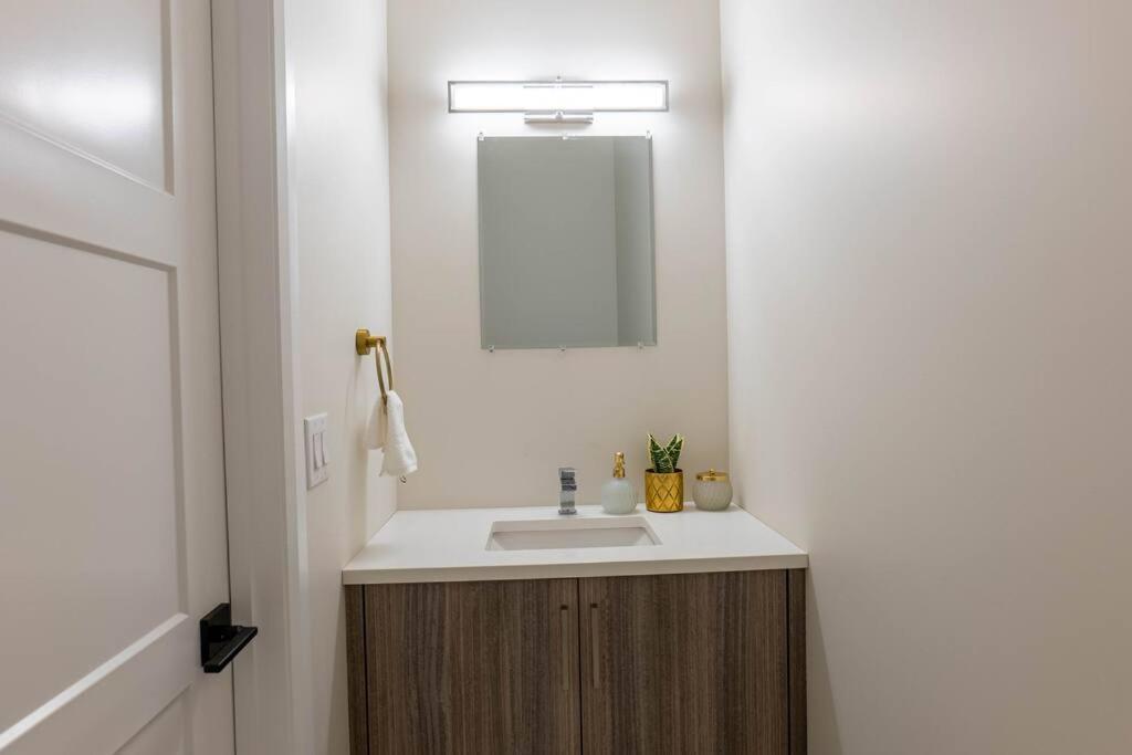 Luxury Niagara 3 Bdr Townhouse /Garage Apartman Kültér fotó