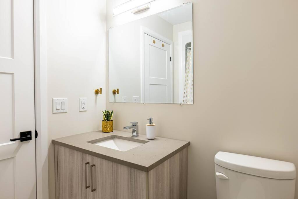Luxury Niagara 3 Bdr Townhouse /Garage Apartman Kültér fotó