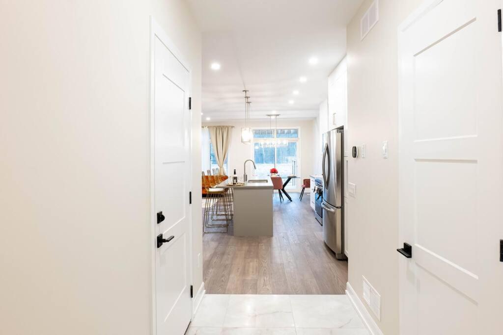 Luxury Niagara 3 Bdr Townhouse /Garage Apartman Kültér fotó